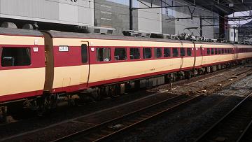 特急雷鳥８７号（Ａ１編成）の写真